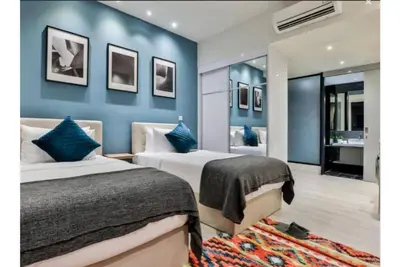 Image de Suite King de Luxe avec Vue sur la Tour Twin 18
