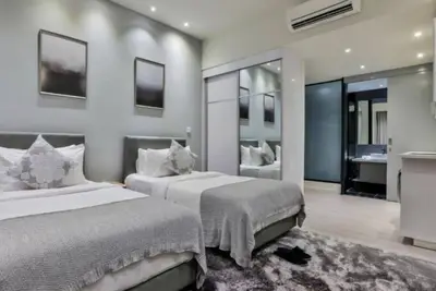 Image de Suite King de Luxe avec Vue sur la Tour Twin 19