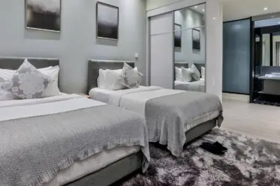 Image de Suite King de Luxe avec Vue sur Twin Tower 32