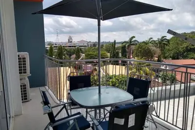 Image de Endroit calme dans une partie haut de gamme dynamique d'Accra. Décor agréable avec confort moderne