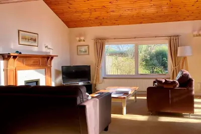 Image de Bournecoast: 4 Bedroom House in Mudeford with large garden and parking -Hb6277