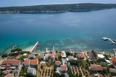 Image de Joli appartement pour 8 personnes avec climatisation, Wifi, Tv, balcon, animaux admis et parking