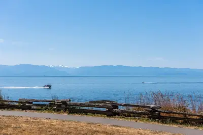 Image de Oceanside Getaway près du centre-ville