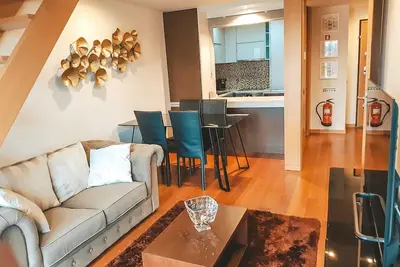 Image de Appartement duplex moderne et bien situé près de Porto