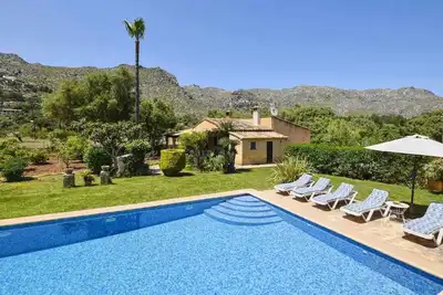 Image de Beautiful country house with pool near the sea