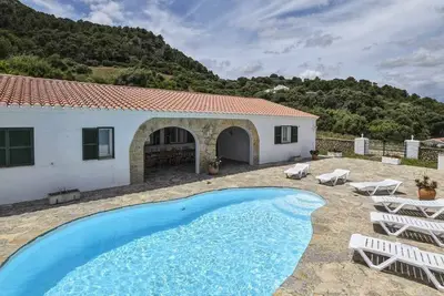 Image de Country house with pool & panoramic views 8 people
