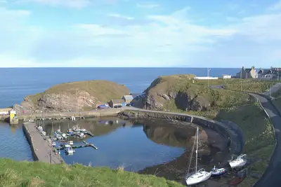 Image de White Gables - Uk30688