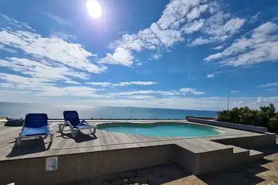 Image de Superbe Maison de Plage de 7 Chambres avec Annexe, Piscine et Jacuzzi