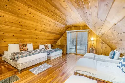 Image de Maison de style cabine naturelle avec barbecue à gaz privé, WiFi gratuit et cuisine complète!