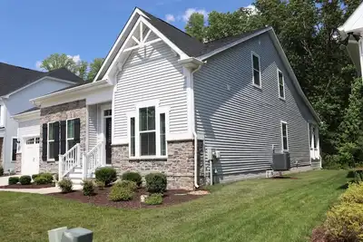 Image de Maison de luxe avec 5 chambres, 2 suites principales et 3 salles de bain complètes