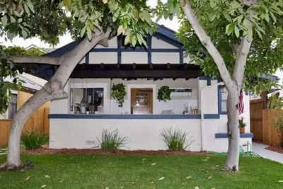 Image de Maison d'artisan dans le village de Coronado