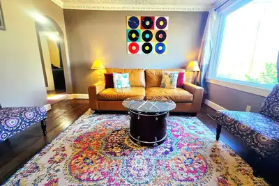 Image de ♪ Maison calme de Nashville Est à 8 minutes du centre-ville ♪