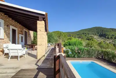 Image de Can Pep de Sa Plana, belle maison typique d'Ibiza avec piscine