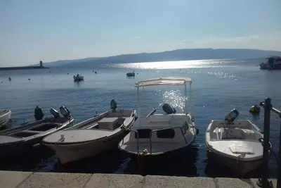 Image de Appartement de vacances avec vue sur la mer, climatisation, accès Internet, Tv satellite