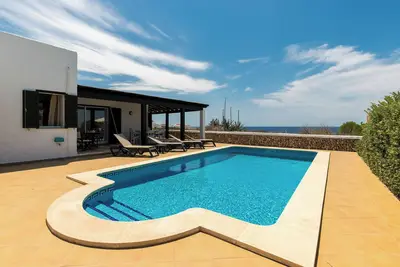 Image de Maison de vacances \"Pura Vida\" avec vue sur la mer, piscine privée chauffée et Wi-Fi