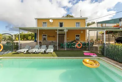 Image de Maison de vacances \"Cortijo Rural Puerto Nuevo\" avec piscine, jardin, terrasse et Wi-Fi