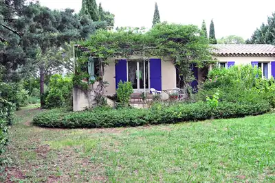 Image de Maison de vacances \"Zypresse\" - Détendez-vous dans un grand jardin clos semblable à un parc.