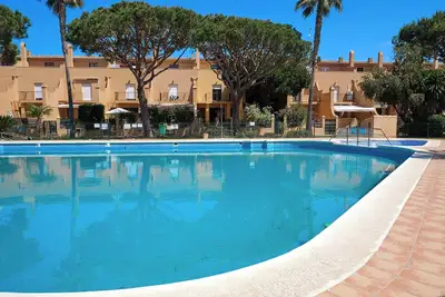 Image de Maison de vacances « Marisa » avec piscine, jardin, terrasse, balcon et Wi-Fi