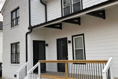 Image de Maison 2br Centre-Ville | Marchez Partout