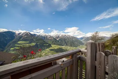 Image de Cosy Apartment Cevedale on Mountain Farm with Terrace & Unique Farming Experiences.