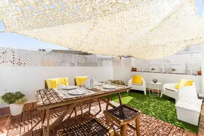 Image de Appartement \"La Torre de Menacho\" près de la plage avec toit-terrasse et vue sur la mer