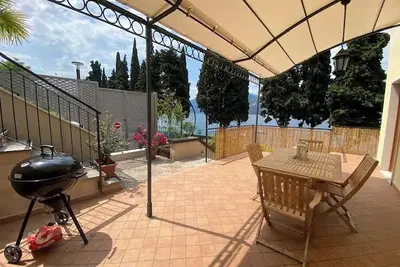 Image de Appartement de vacances \"Randa\" au bord du lac avec balcon, terrasse et vue imprenable
