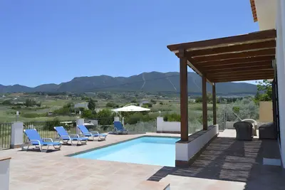Image de Villa \"Ana\" avec piscine, terrasses, jardin, Wi-Fi et climatisation