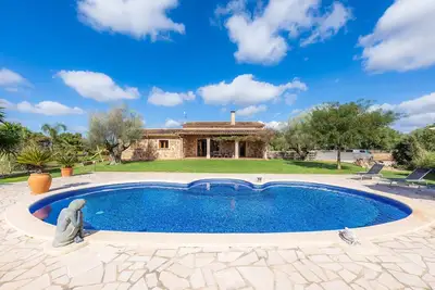 Image de Fantastic Country House with Pool, Wi-Fi, Air Conditioning and Garden