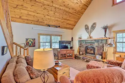 Image de Nouveau! Black Hills Cabin w / Deck - 23 Mi à Sturgis!