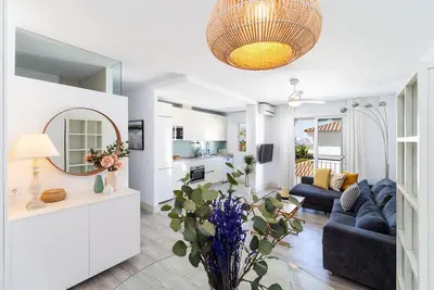 Image de Appartement moderne avec balcon dans un endroit idéal