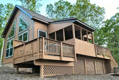 Cabane Eaglet près de la rivière Shenandoah