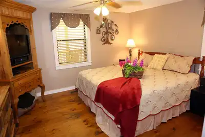 Image de Private, Cozy Cabin with Hot Tub and great views of Brasstown Bald