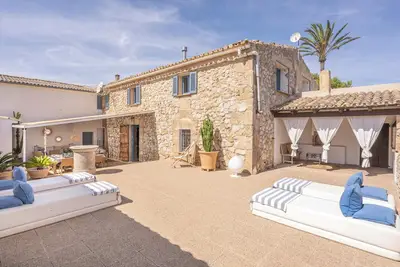 Image de Villa en pierre sur la mer - Villa Can Cuarassa