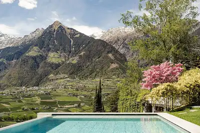 Image de Fantastique Apt. Jardin - Chalet de Schenna avec mobilier exclusif