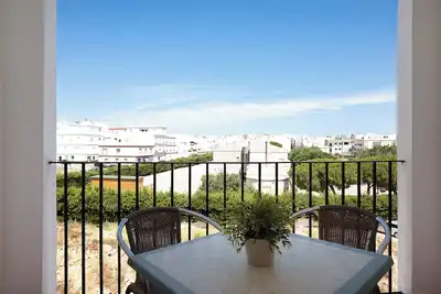 Image de Appartement \"Alboran 208\" au centre ville avec terrasse et Wi-Fi