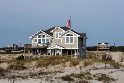 Image de Face à l'océan ** Vues magnifiques ** 4x4 ** Chevaux sauvages ** Piscine ** Jacuzzi ** Détente!