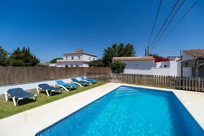 Image de Maison paisible \"Casa Carlos\" avec piscine, terrasse, jardin et Wi-Fi