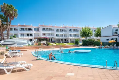 Image de Dans une résidence avec piscines partagées – Appartement Cala Piques