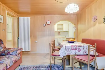 Image de Appartement confortable \"Ciasa Mario Appartamento 1\" avec Wi-Fi et vue sur la montagne