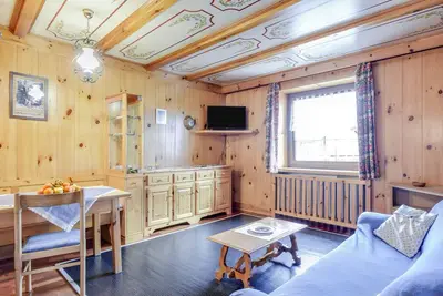 Image de Appartement confortable \"Ciasa Mario Appartamento 3\" avec Wi-Fi, balcon et vue sur la montagne