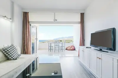 Image de Charmant appartement \"Mar Azul Del Sur\" avec vue sur la mer, Wi-Fi, terrasse et piscine partagée