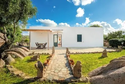Image de Maison confortable Ă Cannigione avec terrasse et vue sur les montagnes