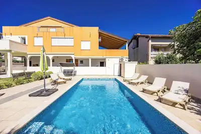 Image de Apartment with pool in Medulin A4