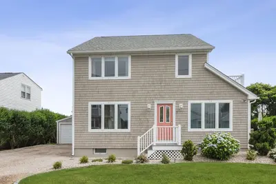 Image de Propriété immaculée avec vue sur l'océan lointain