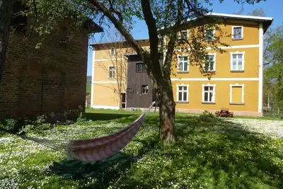 Image de Large holiday home for families and groups. \nWith yoga/playroom and garden