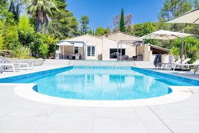 Image de Magnifique maison de vacances privée avec climatisation, piscine privée, Wifi, patio et parking