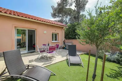 Image de Belle maison de vacances pour 4 personnes avec Wifi, climatisation, Tv et terrasse