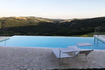Image de Magnifique maison de vacances privée avec piscine privée, Wifi, Tv et vue panoramique