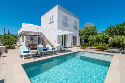 Image de Maison de vacances \"Lliris 29\" avec climatisation, Wi-Fi, terrasses et vue sur les montagnes