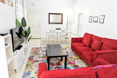 Image de 22 Résidence chez l'habitant / Bungalow 4br / Entièrement climatisé